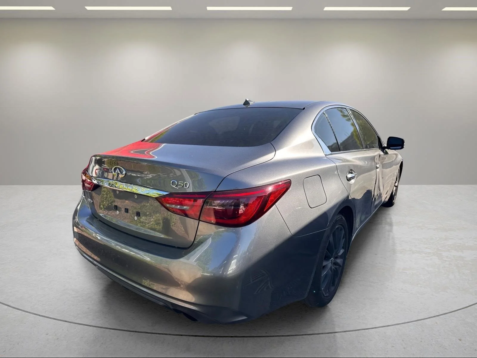 Used 2019 Graphite Shadow INFINITI 3.0t LUXE image 4