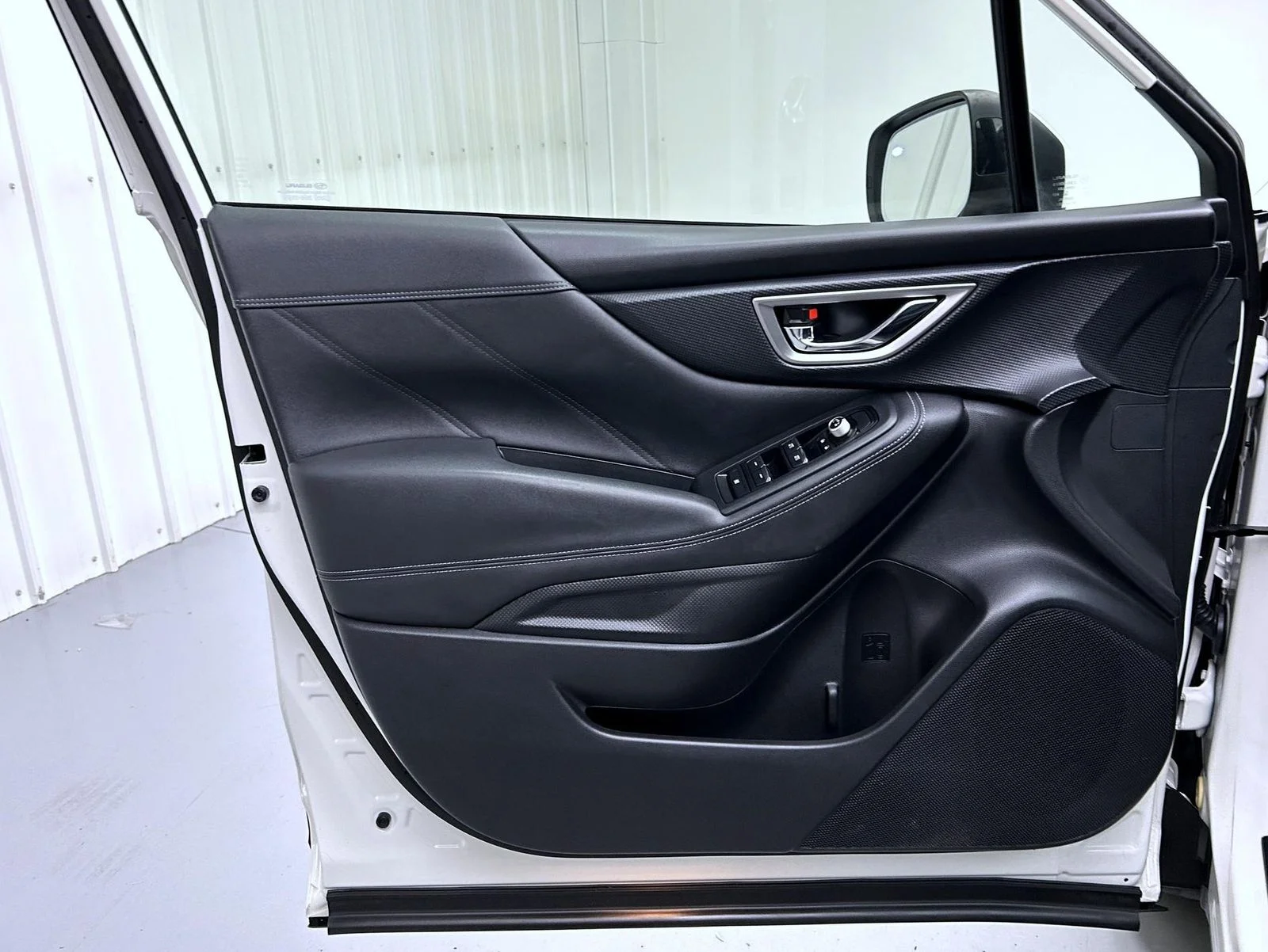 Used 2021 White Subaru Limited image 9