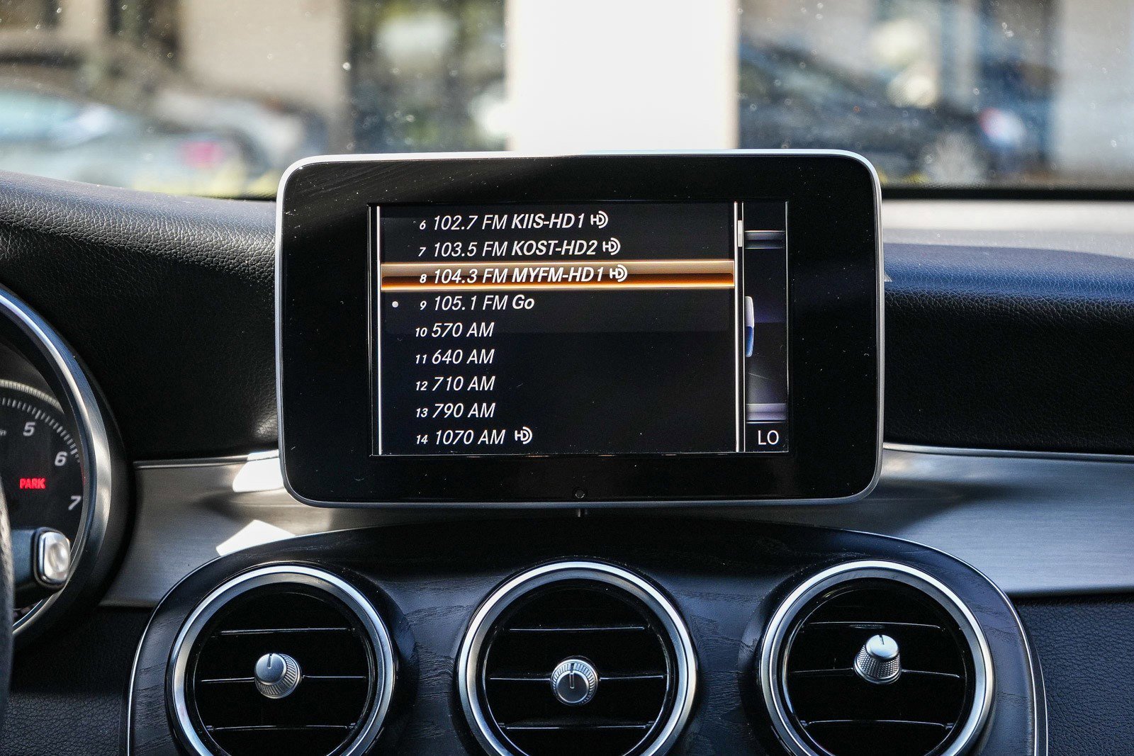 Used 2019 Polar White Mercedes-Benz 300 image 13