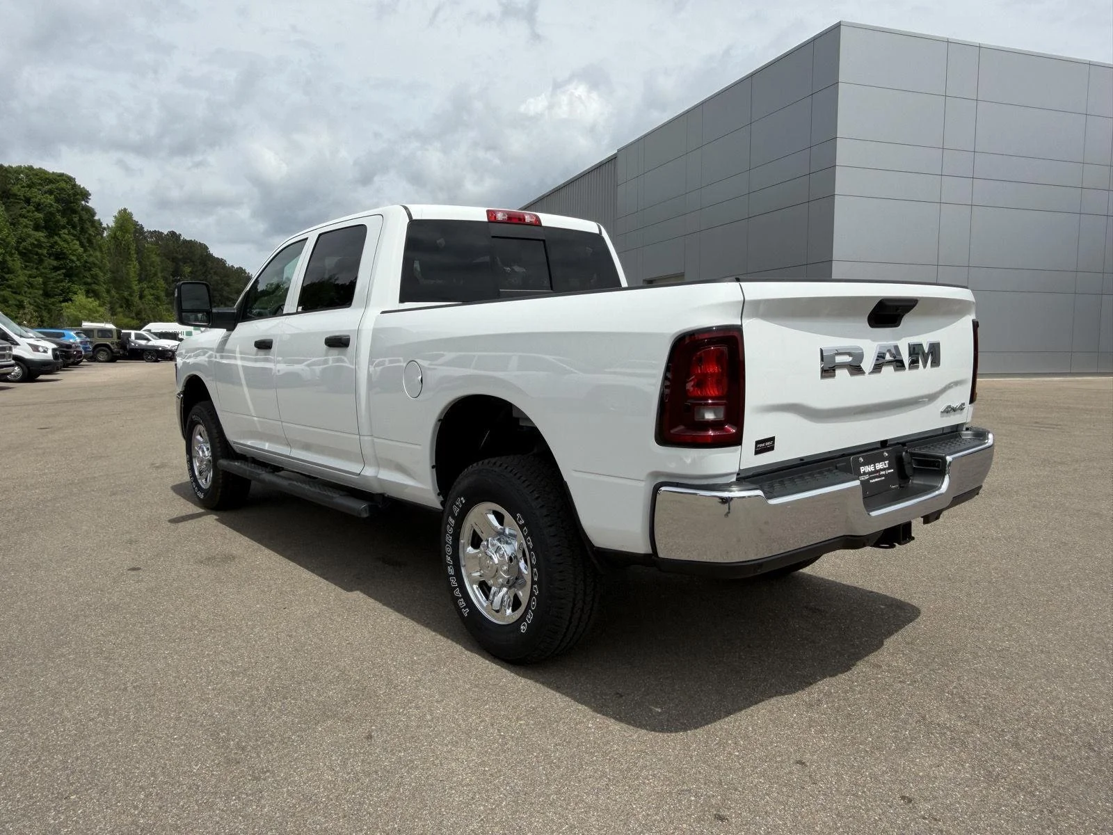 New 2026 Bright White Clear-Coat Exterior Paint RAM Tradesman image 4
