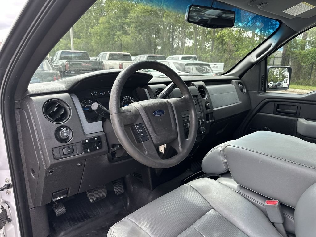 Used 2014 White Ford XL image 10