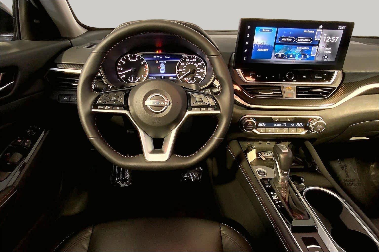 Used 2025 Gray Sky Pearl Nissan SR image 6