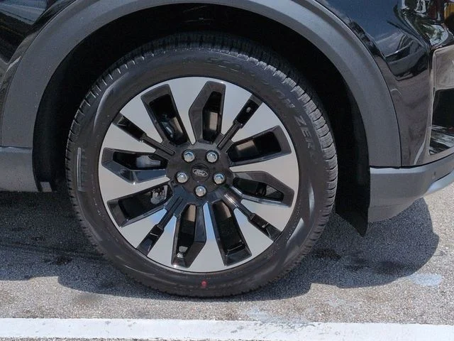 New 2026 Agate Black Metallic Ford Platinum™ image 11