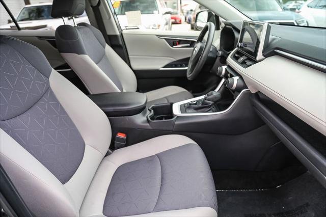 Certified Used 2025 MIDNIGHT BLACK METALLIC Toyota  image 18