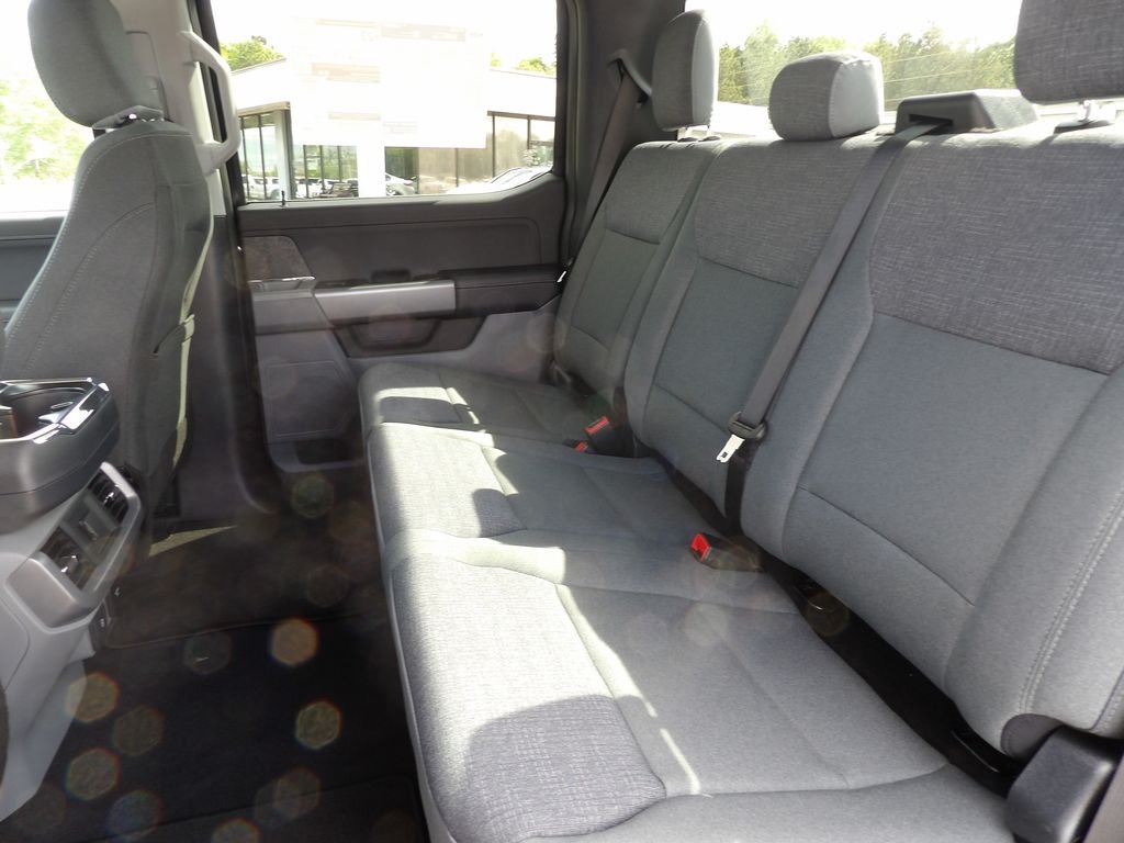 New 2026 Agate Black Metallic Ford XLT image 12