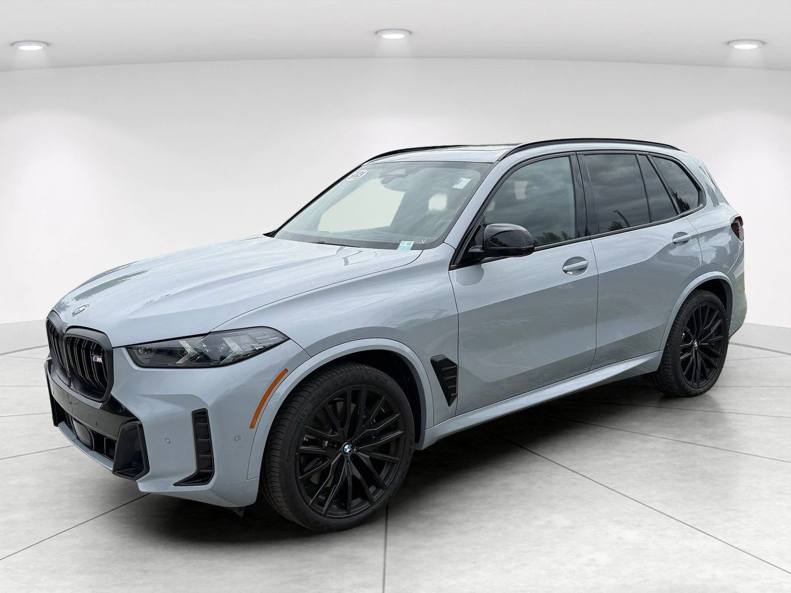Used 2024 Brooklyn Grey Metallic BMW M60i image 8