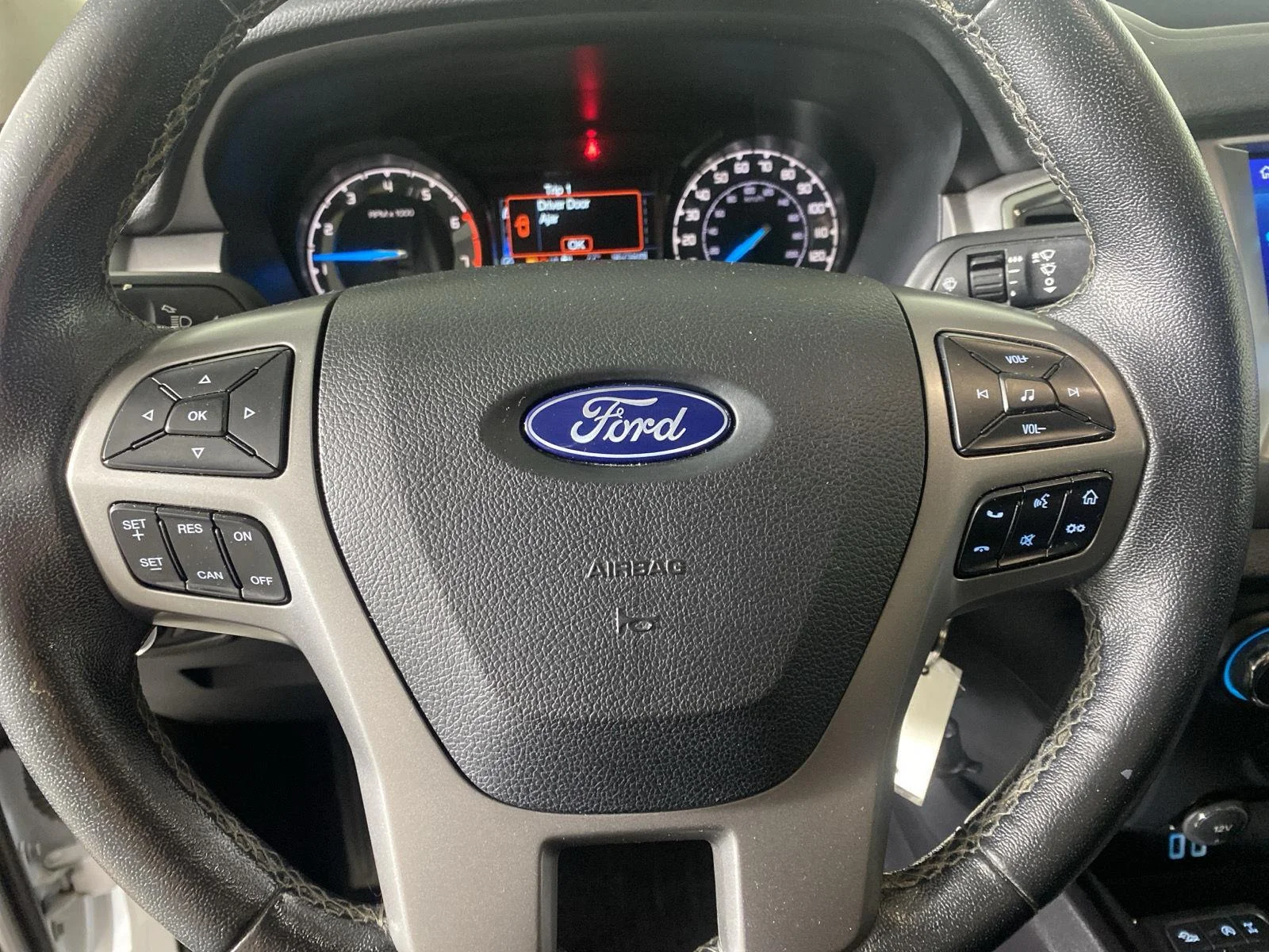 Used 2021 Oxford White Ford  image 19
