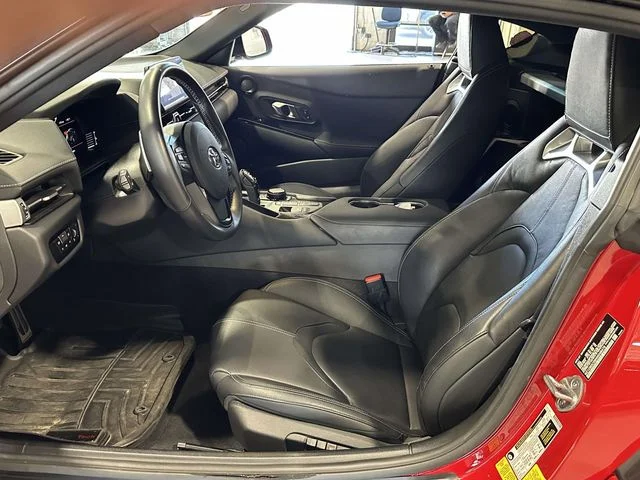 Used 2022 Red Toyota 3.0 image 15