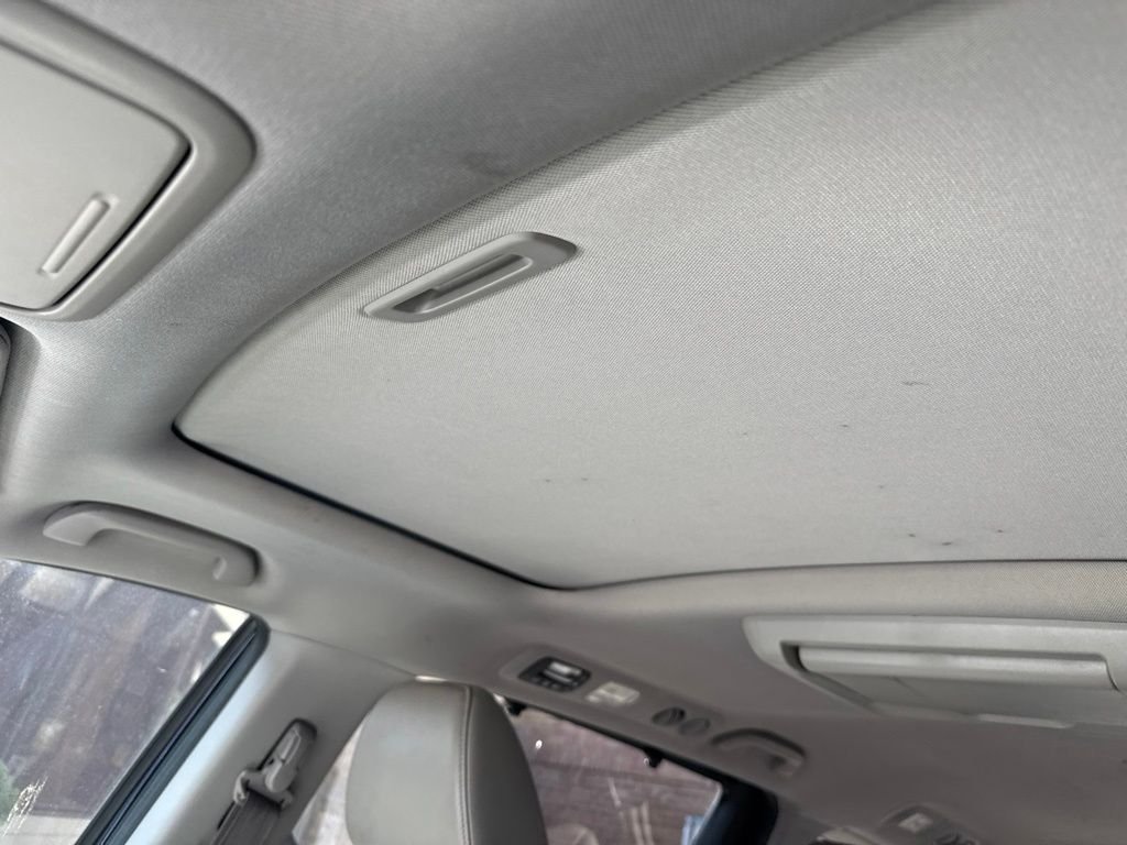 Used 2015 Obsidian Blue Pearl Honda Touring Elite image 16
