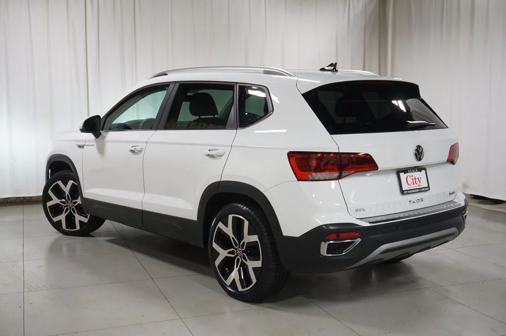 Certified Used 2023 Pure White Volkswagen 1.5T SEL image 19