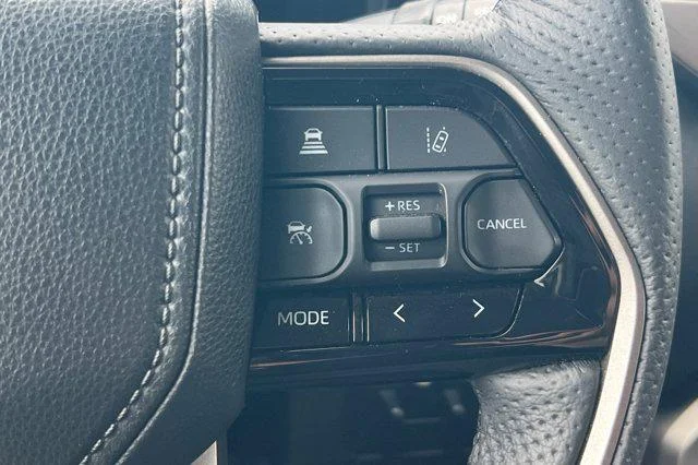 Certified Used 2024 MAGNETIC GRAY MET. Toyota  image 27