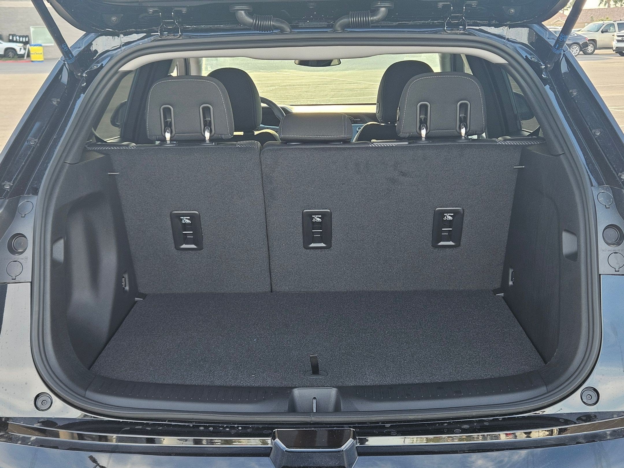 2027 Chevrolet Bolt LT - Photo 21