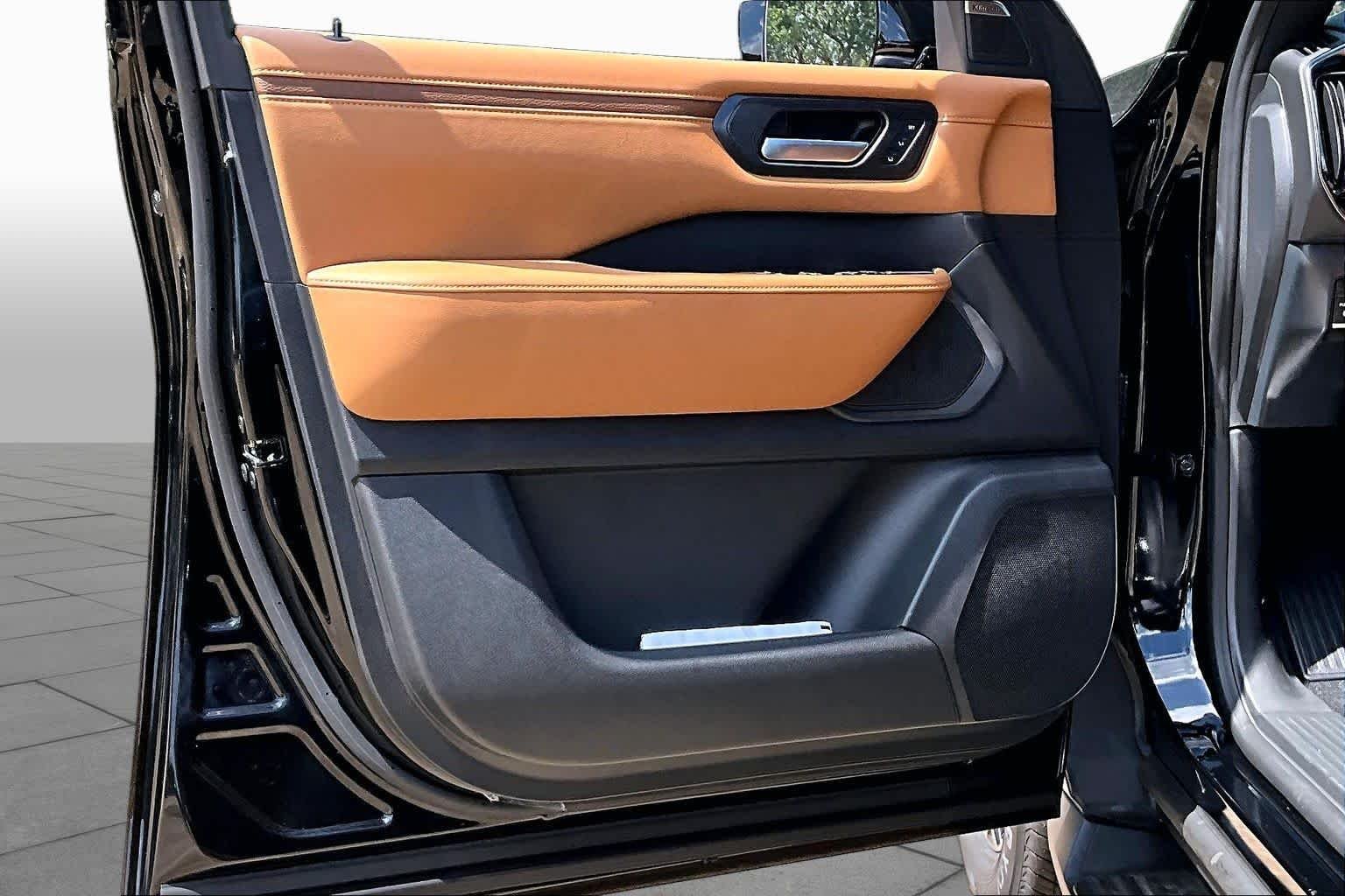 New 2026 Super Black Nissan SL image 16