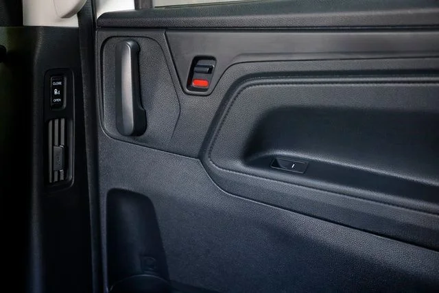 2026 Honda Odyssey Touring - Photo 29
