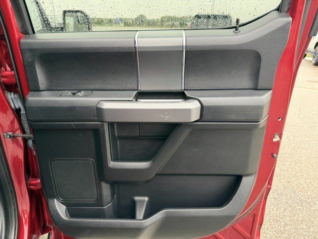 Used 2018 Ruby Red Metallic Ford XLT image 30