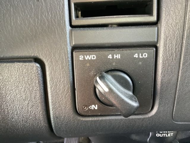 Used 2003 Maroon Dodge SLT image 18