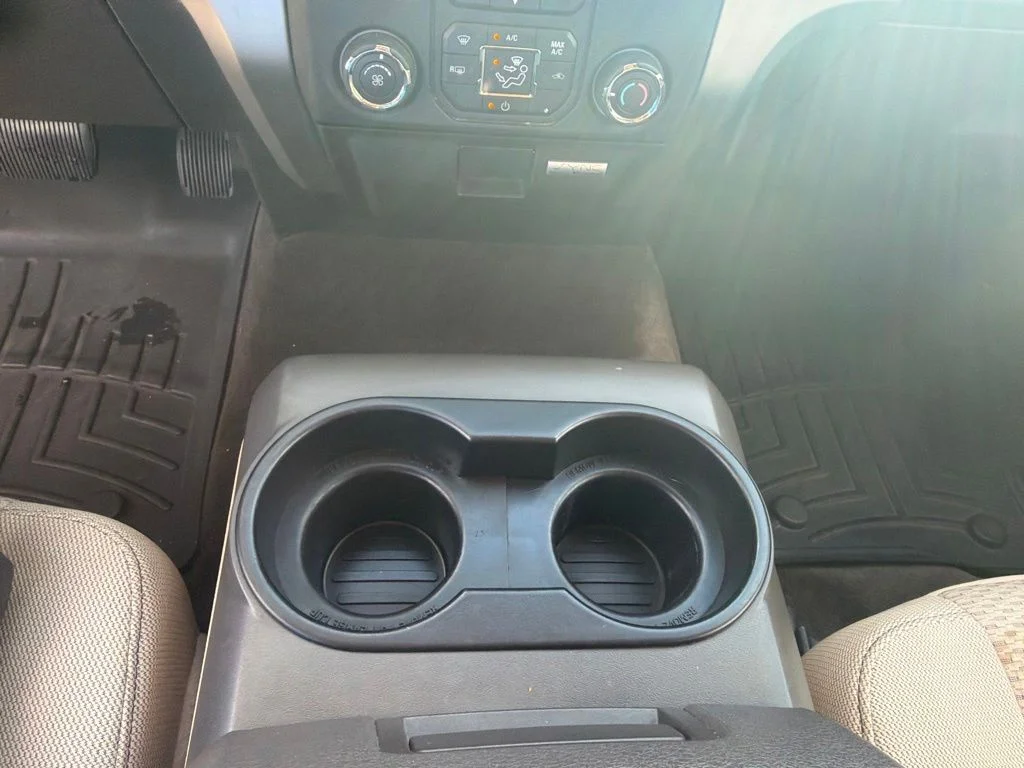 Used 2014  Ford XLT image 24