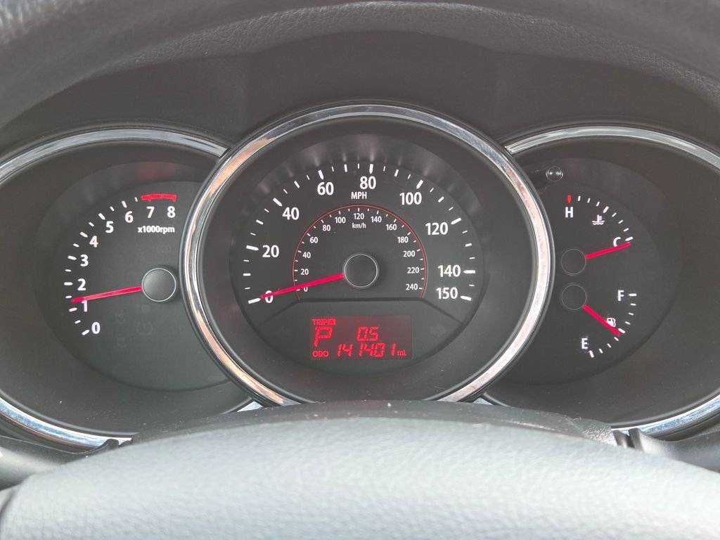 Used 2012 Silver Kia LX image 23