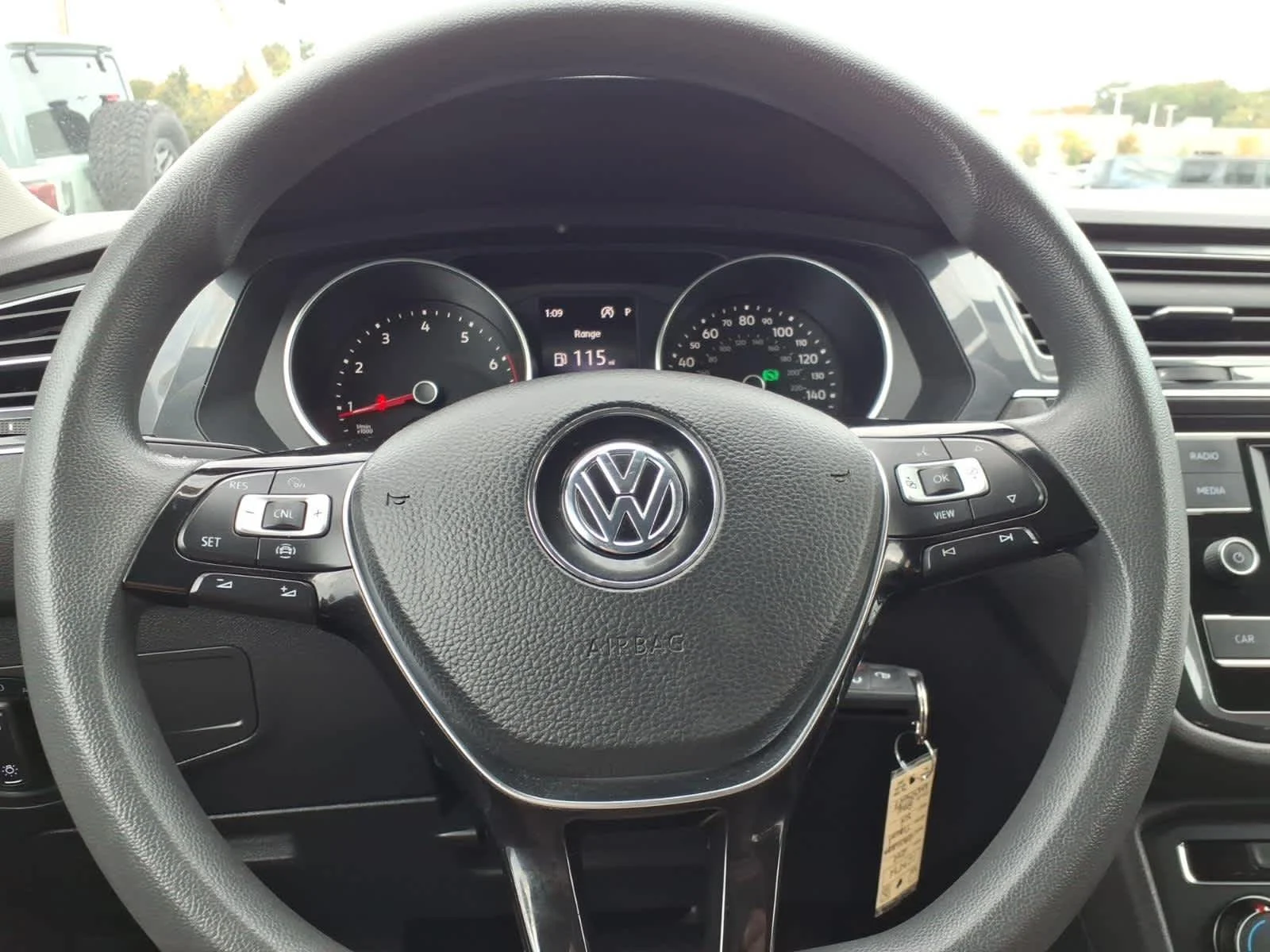 Used 2019 Platinum Gray Metallic Volkswagen S image 18