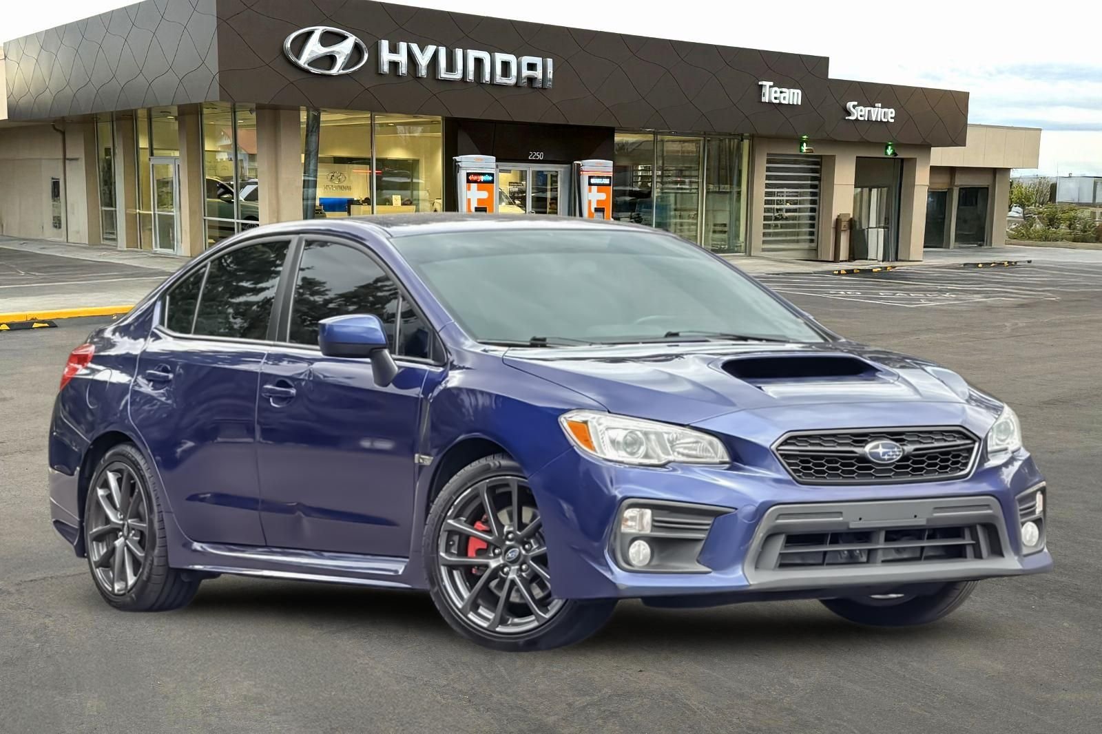 Used 2019 Blue Subaru Premium image 2