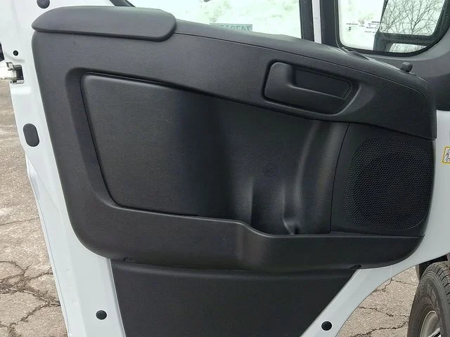 New 2026 Bright White Clear-Coat Exterior Paint RAM Low Roof image 10
