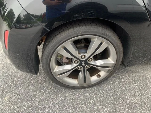 Used 2013 Black Hyundai Base image 8