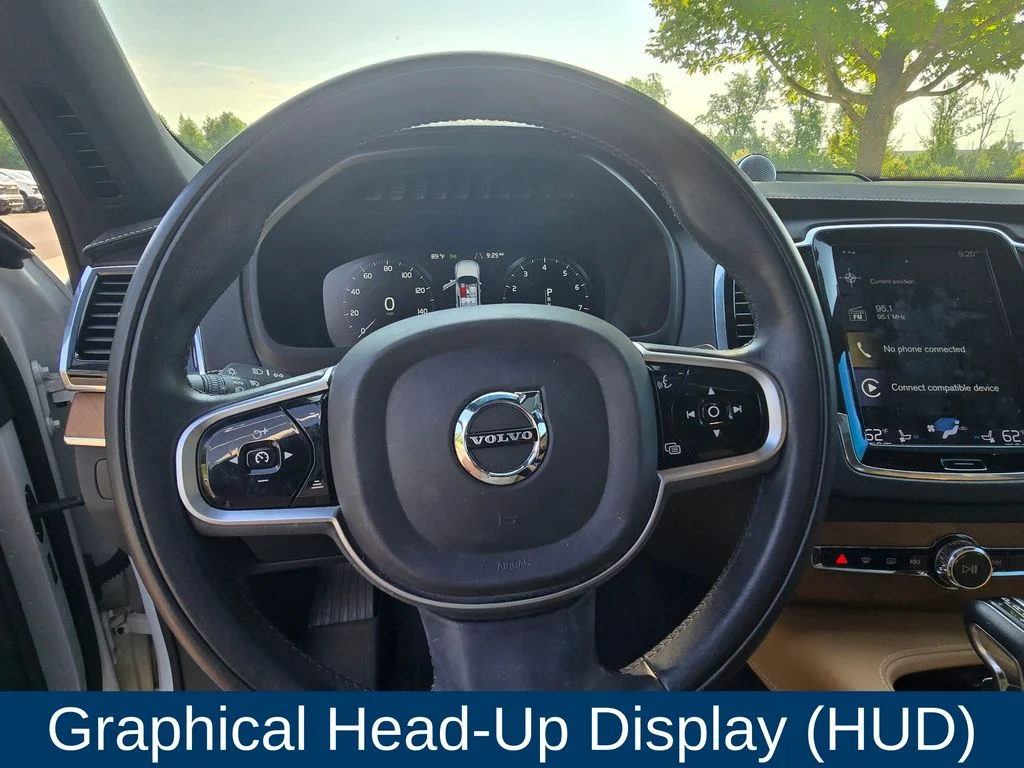 Used 2019 White Volvo T6 Inscription image 24