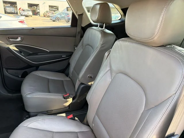 Used 2015  Hyundai Limited image 22