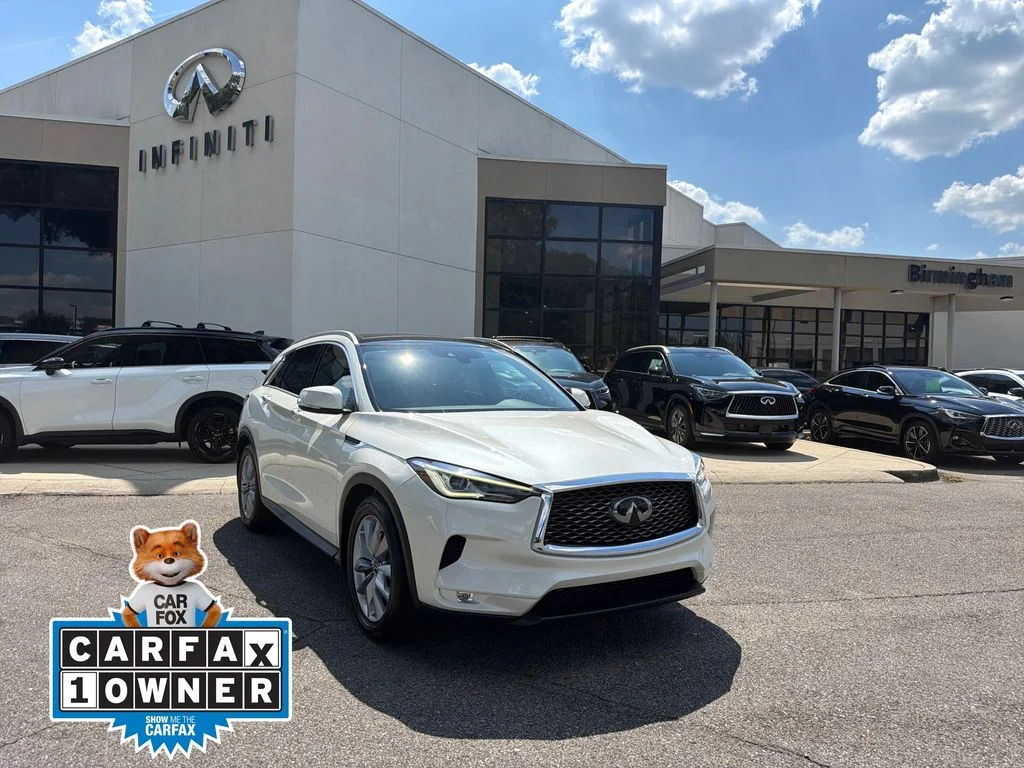 Certified Used 2020 Majestic White INFINITI LUXE image 1