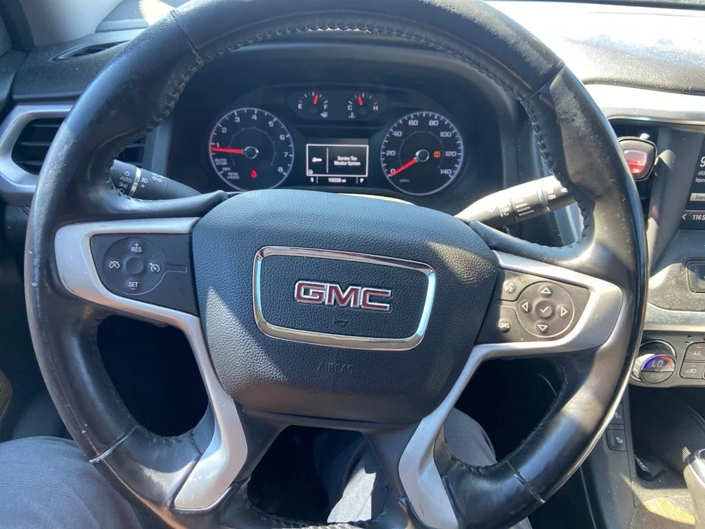 Used 2017 White GMC SLE-2 image 35