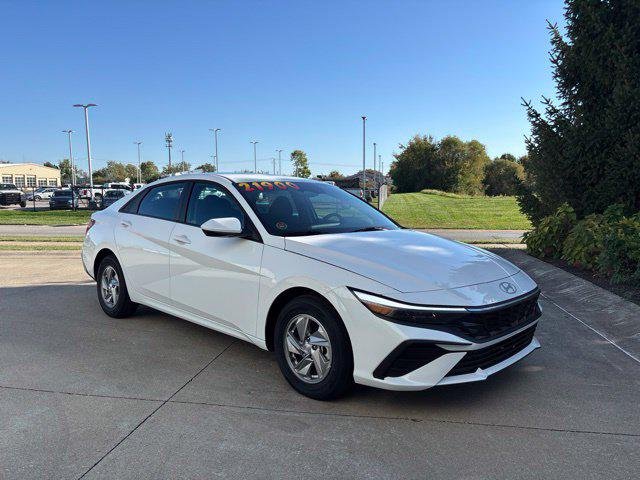 New 2026 Serenity White Hyundai SE image 62