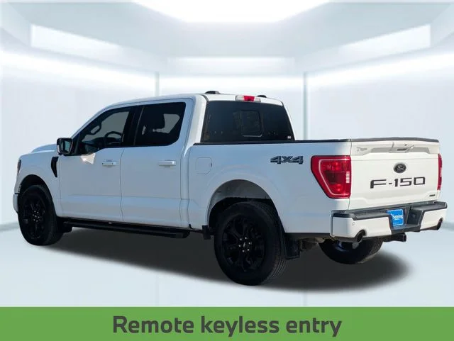 Used 2023  Ford Lariat image 3