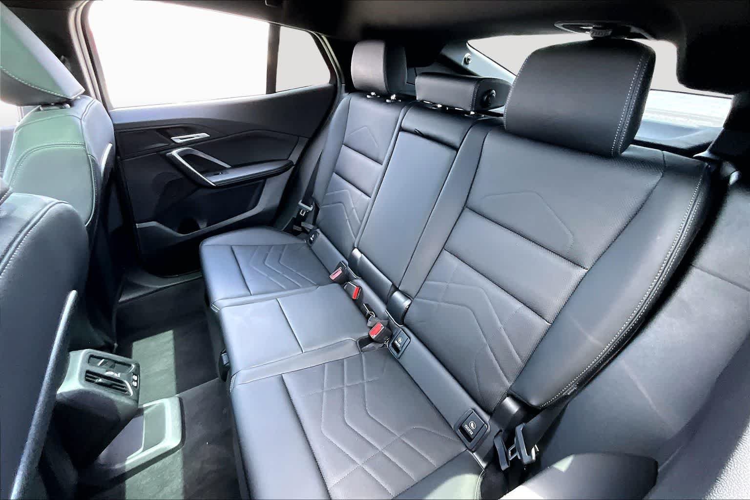 Used 2026 Skyscraper Grey Metallic BMW xDrive28i image 20