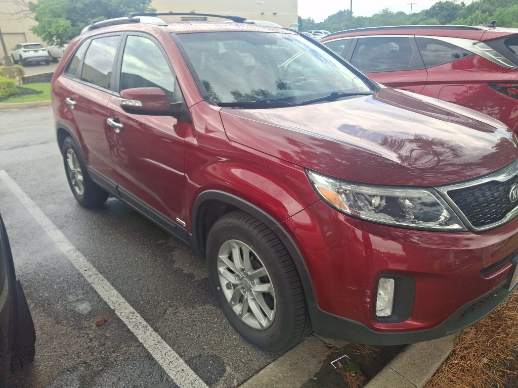 Used 2014 Remington Red Metallic Kia LX image 9