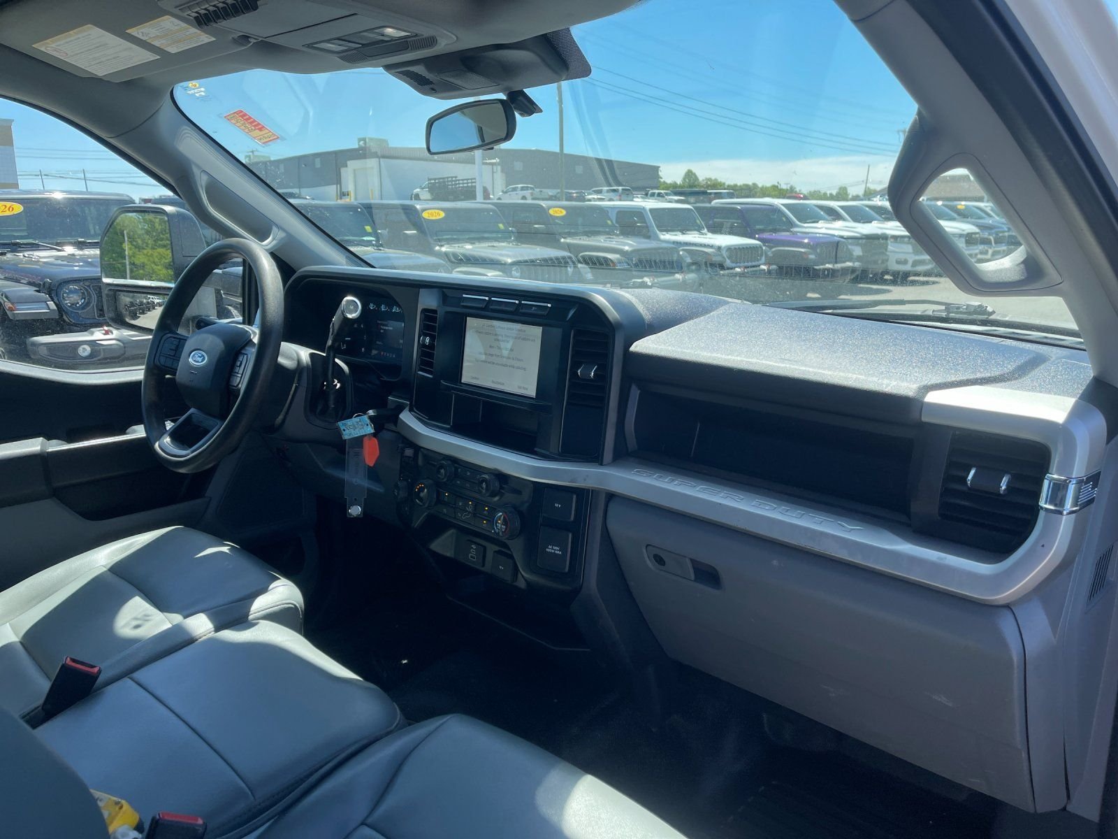 Used 2023 White Ford XL image 15