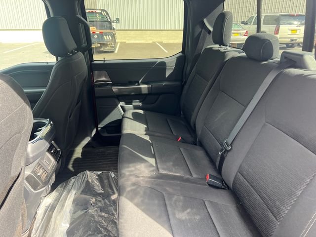 Used 2022 Rapid Red Metallic Tinted Clearcoat Ford XLT image 17