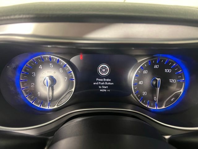 Certified Used 2025 White Chrysler Limited image 21