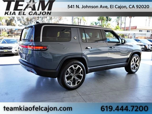 Used 2026  Rivian  image 10