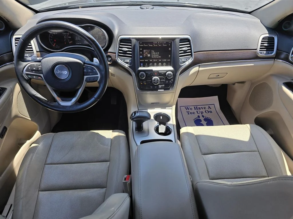 Used 2015 Granite Crystal Metallic Clearcoat Jeep Limited image 11