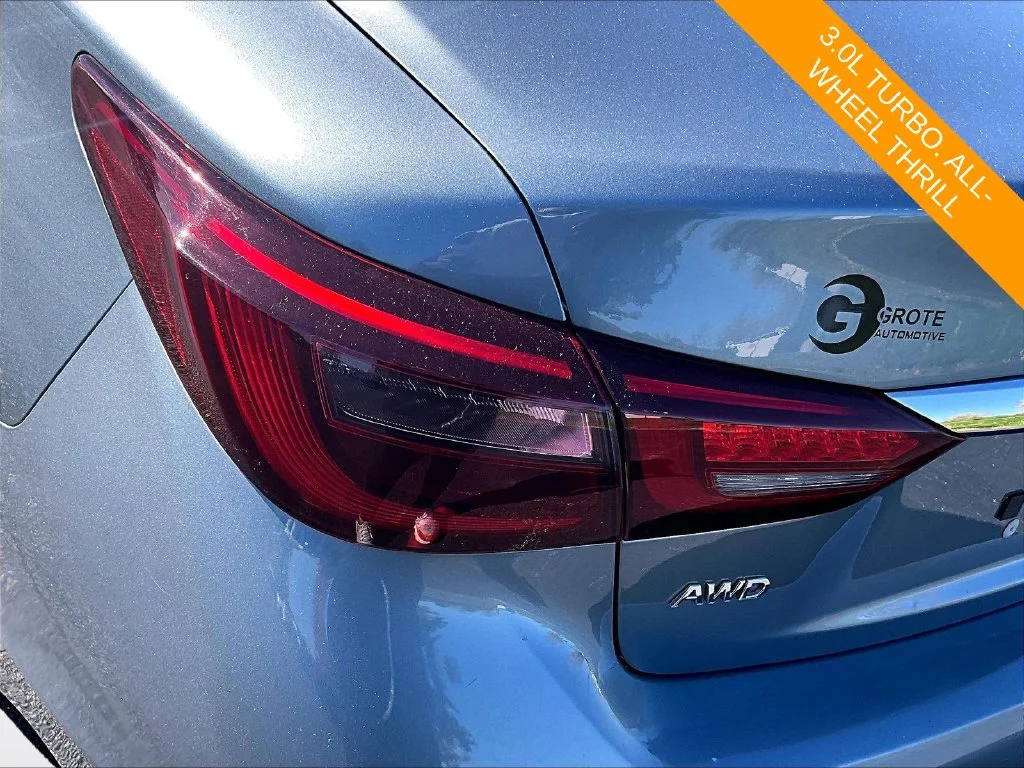 Used 2018 Blue INFINITI 3.0t LUXE image 28