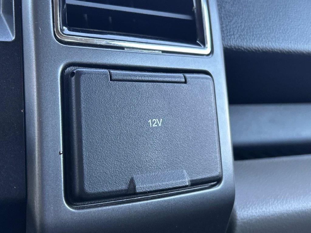 Used 2020 Gray Ford XLT image 30