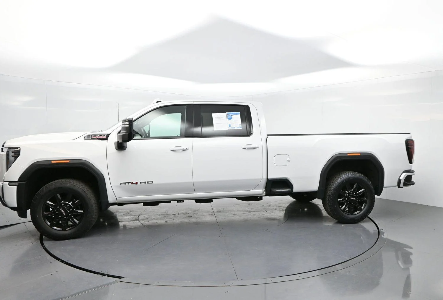 Used 2024 Summit White GMC AT4 image 4