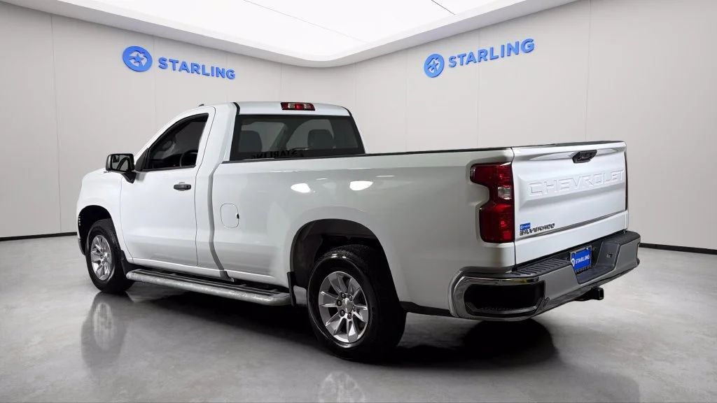 Used 2025 Summit White Chevrolet WT image 9