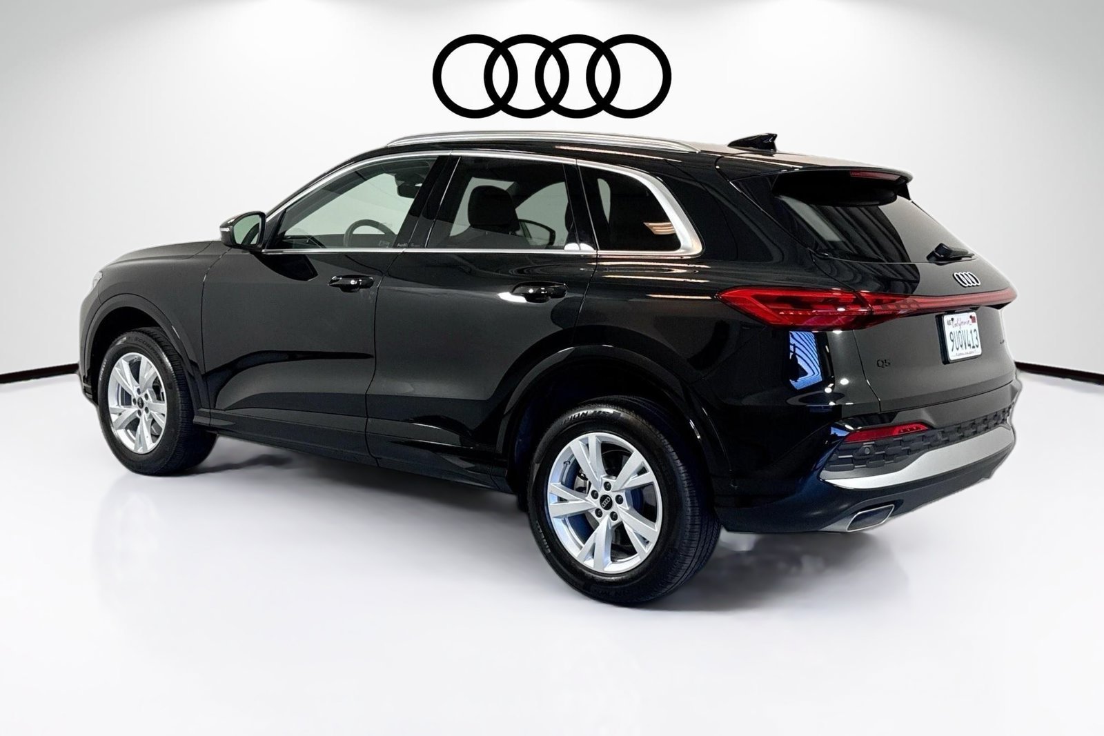 Used 2025 Mythos Black Audi Premium image 7