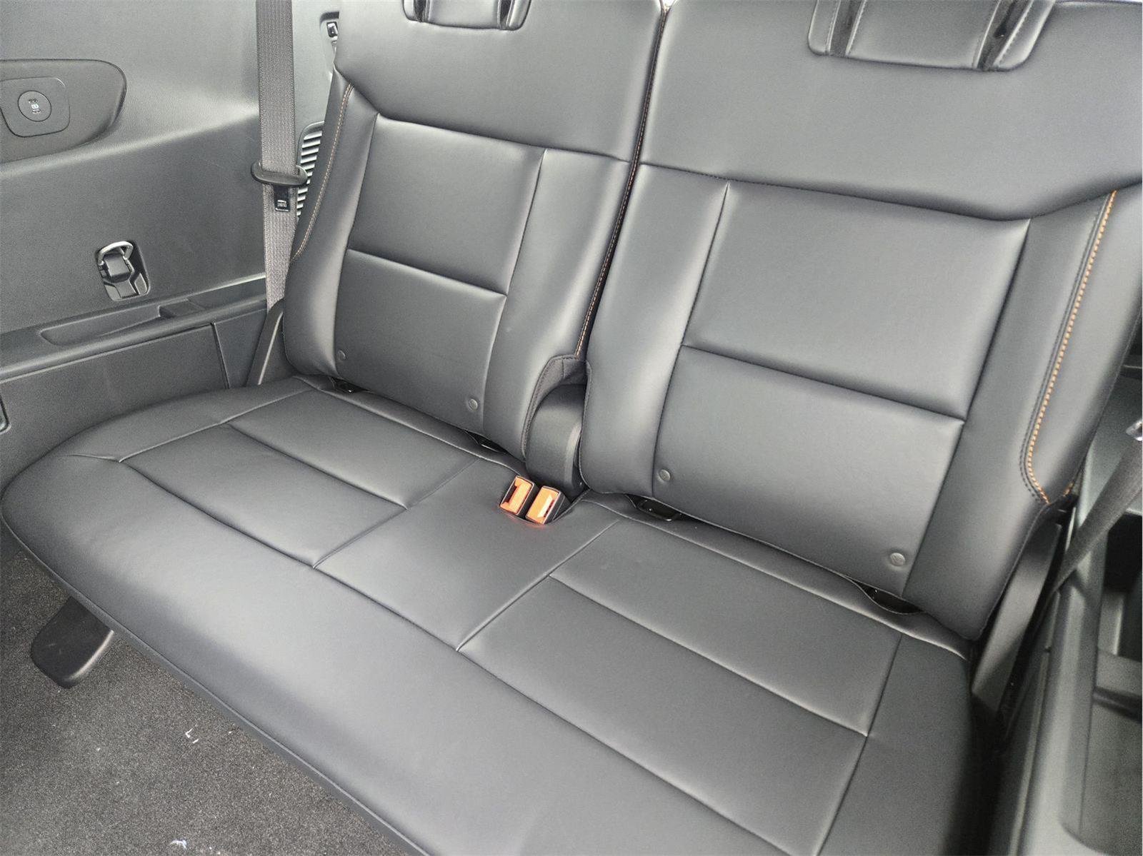 New 2026 Agate Black Metallic Ford Tremor® image 19