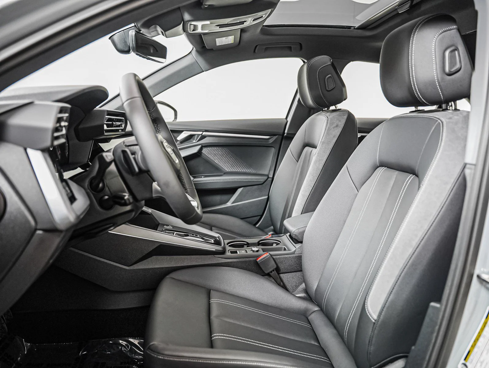 New 2026 Arrow Gray Pearl Effect Audi Premium Plus image 11