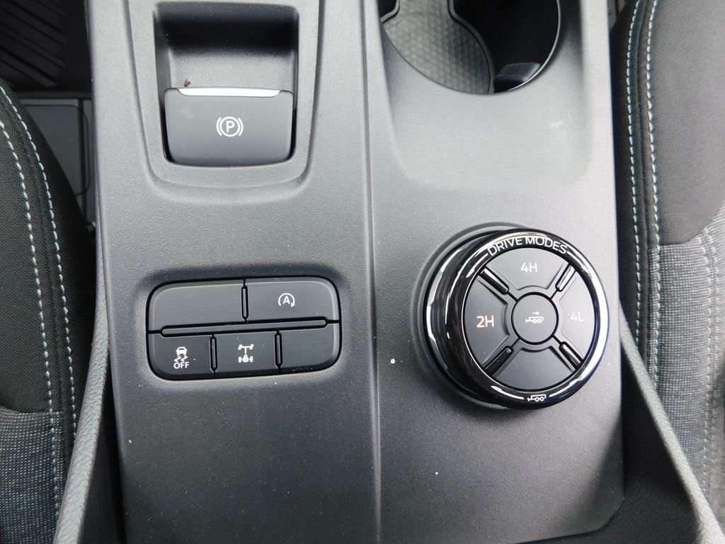 Used 2024 Cactus Ford XLT image 39
