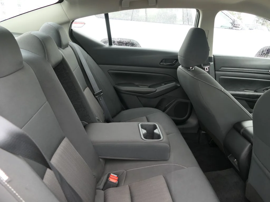 Used 2024 Super Black Nissan 2.5 SV image 20