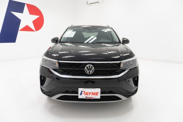 Used 2024 BLACK Volkswagen SE image 2
