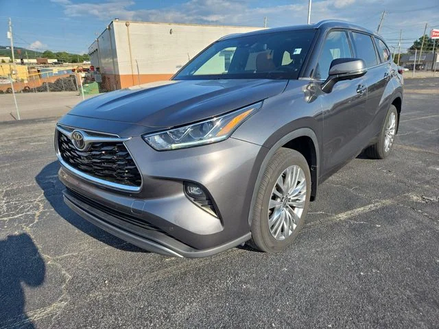 Used 2023 Gray Toyota Platinum image 4